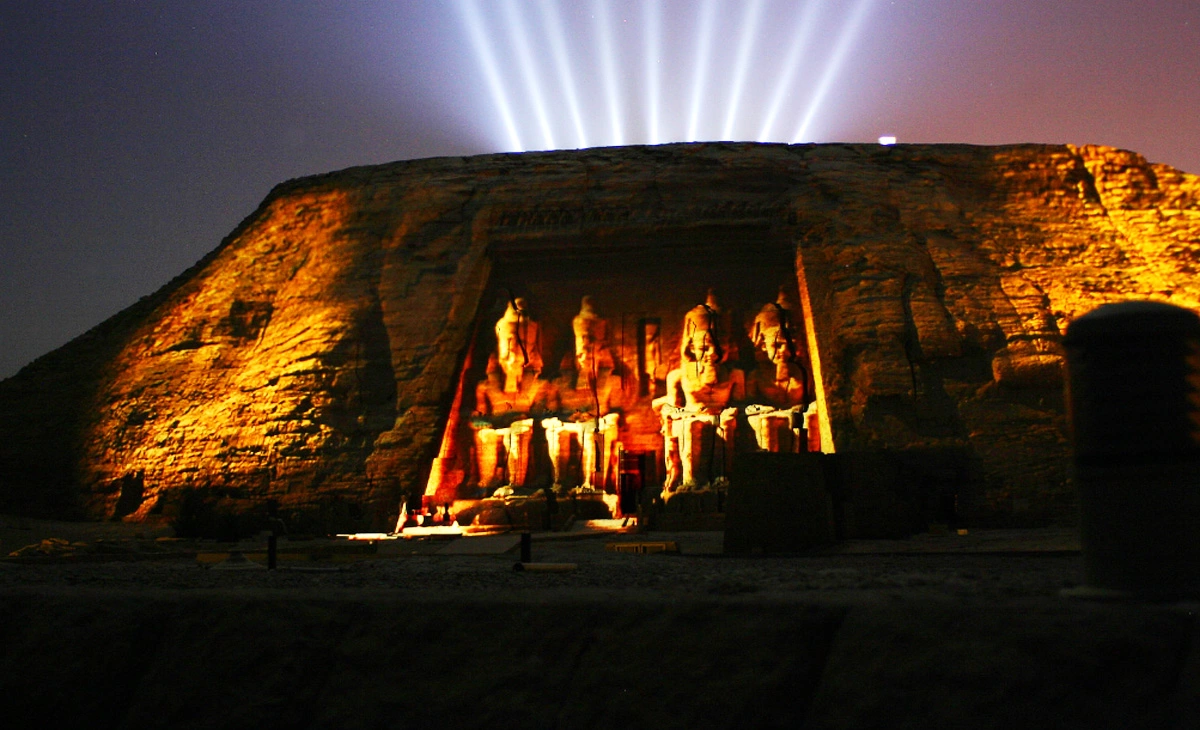 行程-埃及 尼羅河、薩哈拉綠洲、黑白沙漠15天-阿布辛貝神殿燈光秀Abu Simbel Sound and Light Show