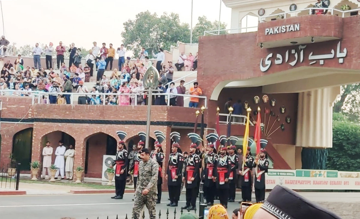 特色-巴基斯坦、阿富汗2國15天-瓦甘邊境衛兵降旗儀式Wagah-Attari border ceremony