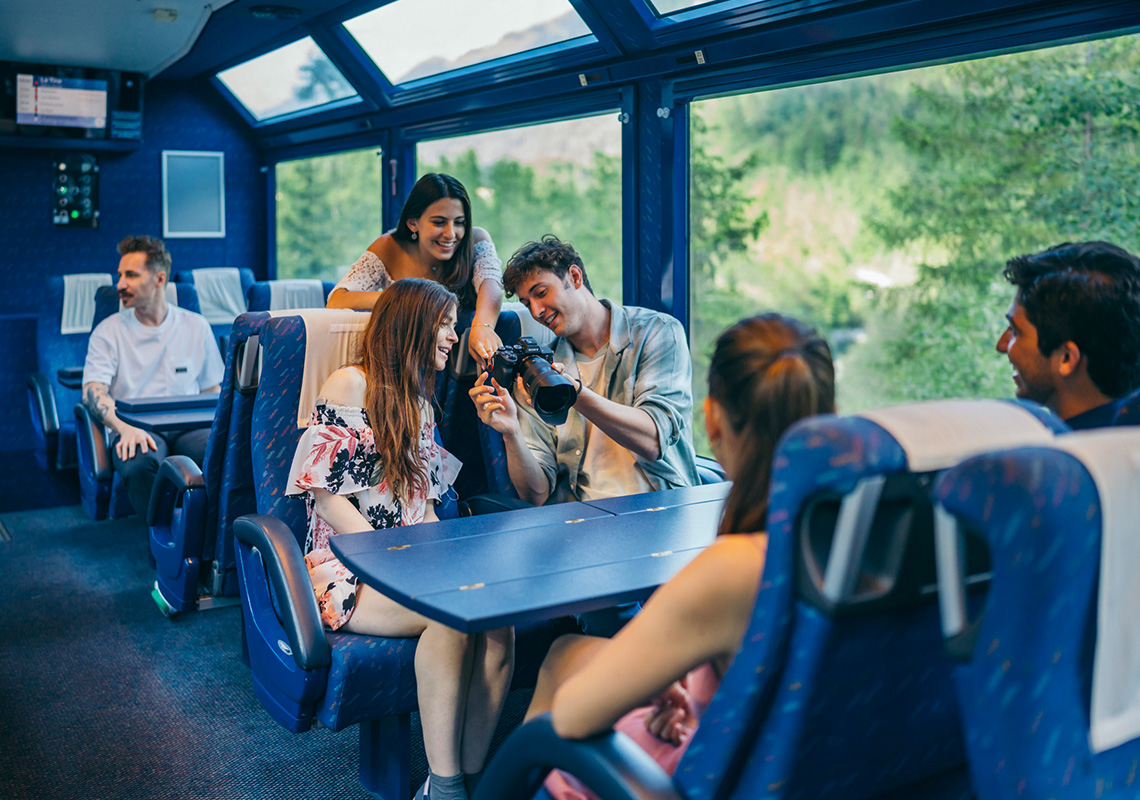 特色-瑞士頭等艙火車-水晶號列車