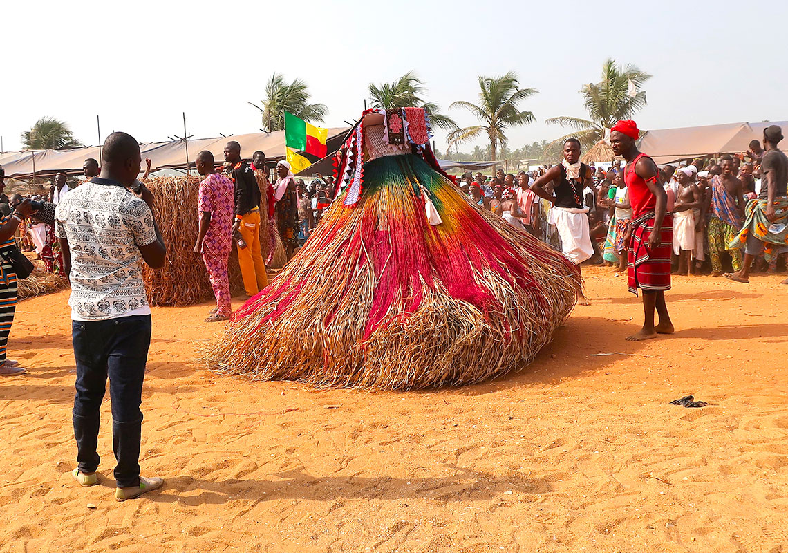 景點-特色-特別安排神秘Zangbeto舞蹈